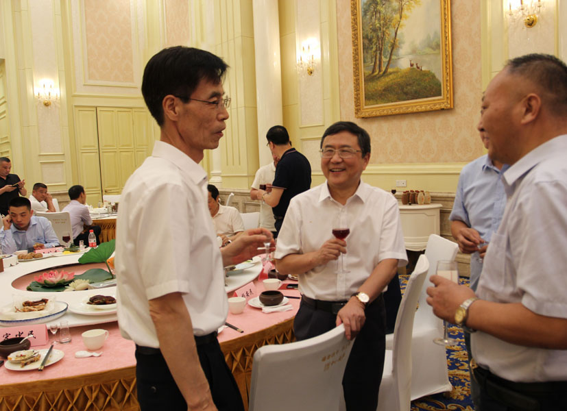 楊安民從業(yè)卅五周年系列報道--“璀璨卅五年，榮耀共分享”紀(jì)念晚宴