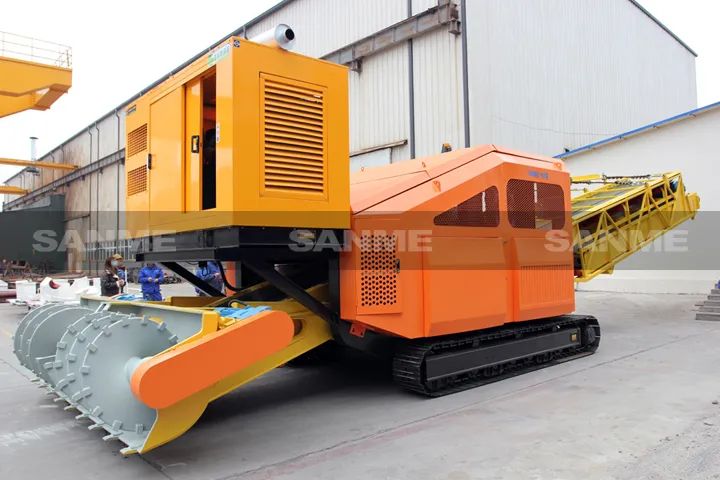 顛覆傳統(tǒng)裝車方式，山美履帶式取料機助您實現降本增效、節(jié)能減排！